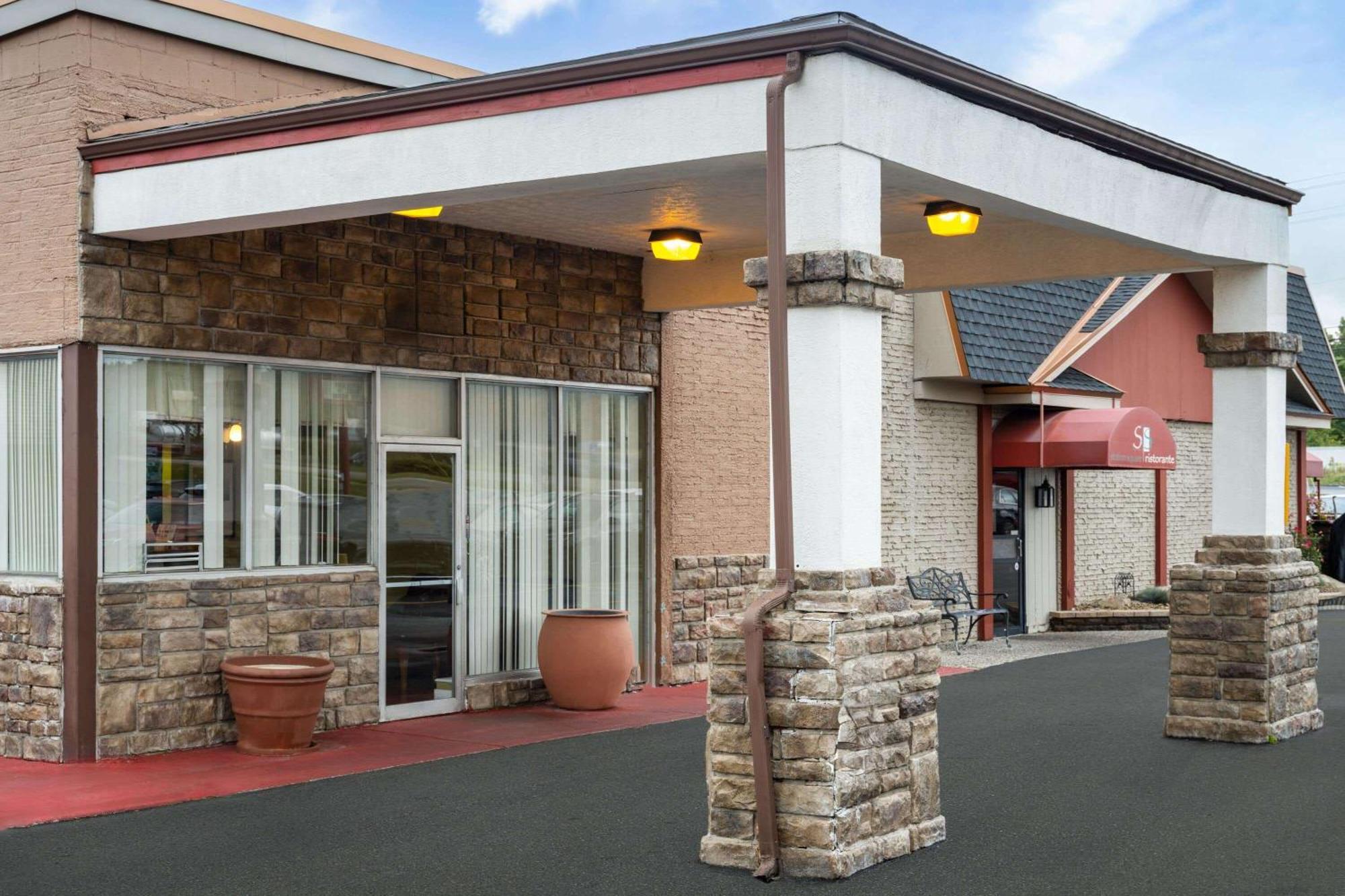 Super 8 By Wyndham Youngstown Girard Exterior foto